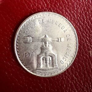 1979 Casa de Moneda de Mexico Silver Coin 33,6g
